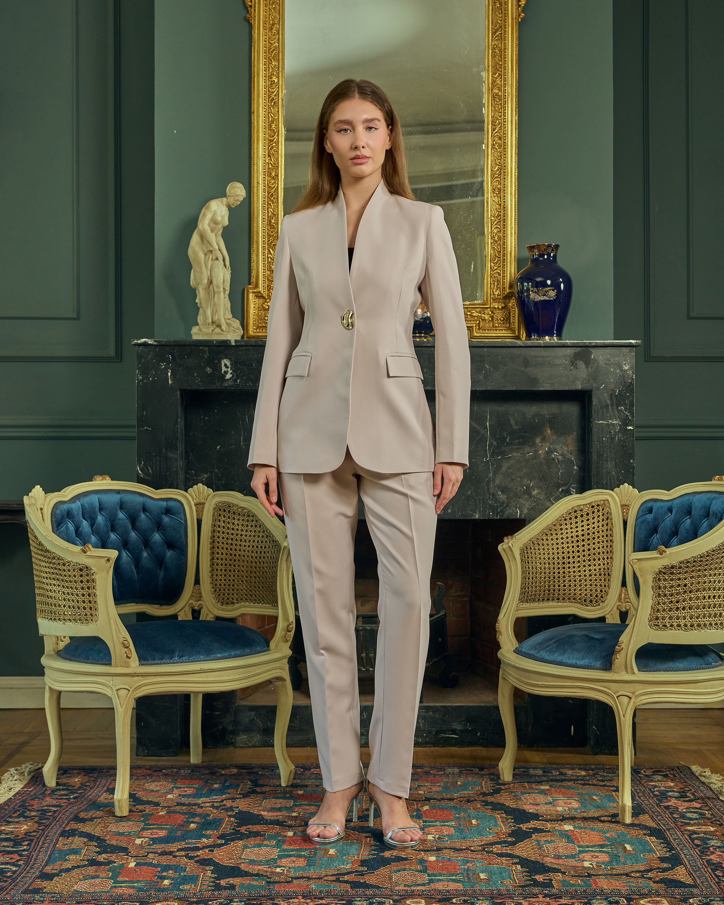 Sleek Mandarin-Style Collar Tailored Suit Set — 7