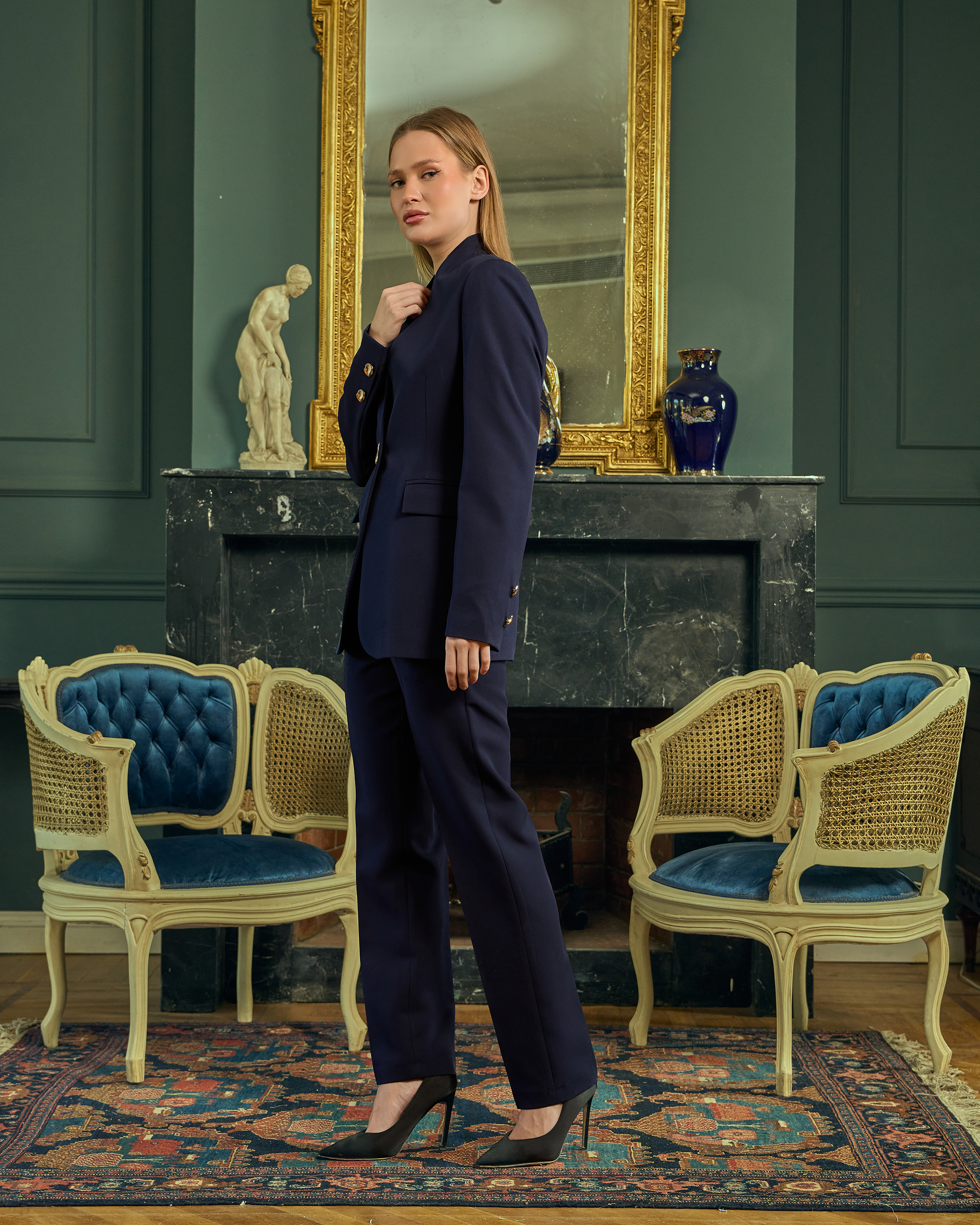 Sleek Mandarin-Style Collar Tailored Suit Set — 15